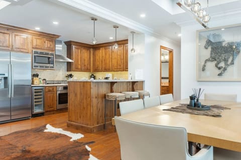 Spacious, open floor plan flooded with natural light