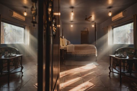 Revora | Premium bedding, down comforters, free minibar items