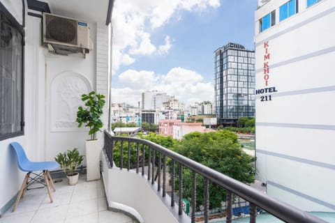 Deluxe Room, Balcony | Balcony