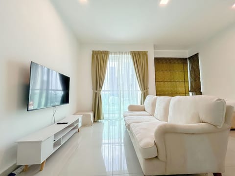Deluxe Apartment, 1 Bedroom | Living area