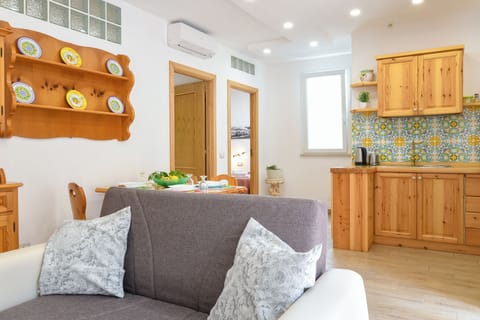House, Patio | Private kitchen | Espresso maker, electric kettle