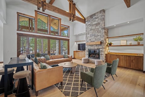 56196 Sable Rock Loop-08