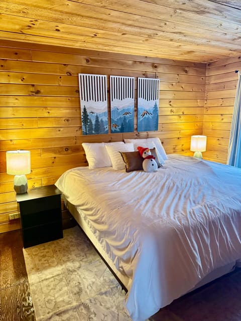 Right Main Bedroom