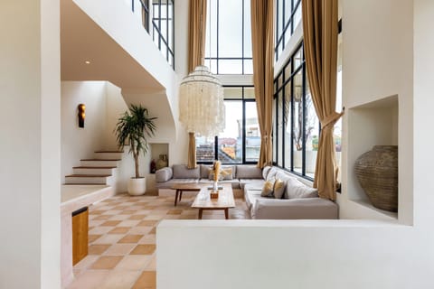 Deluxe Villa | Living room