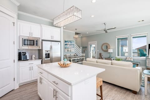 House, 3 Bedrooms | Interior