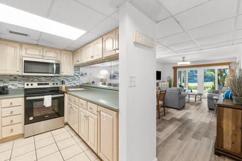 fully stocked kitchen