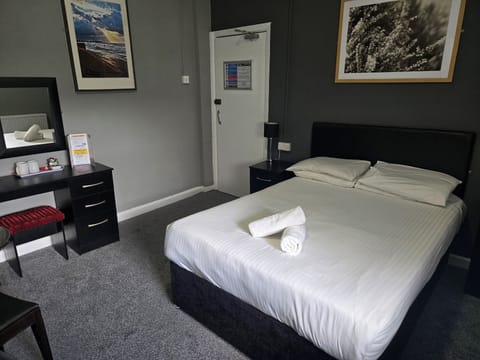 Basic Double Room | Free WiFi