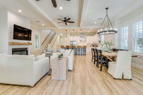 House (4 Bedrooms) | Interior
