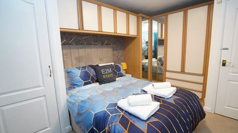 2 bedrooms, iron/ironing board, free WiFi