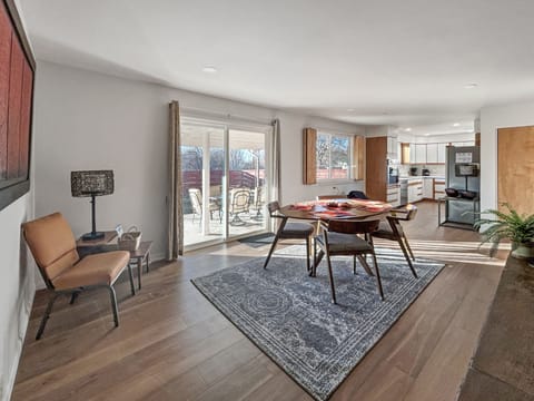 House, 3 Bedrooms | Dining