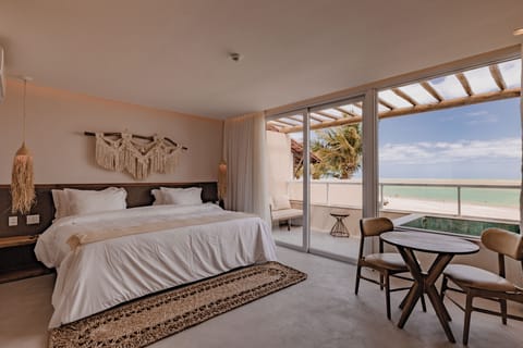 Premium Room, Non Smoking, Private Pool | Premium bedding, pillowtop beds, minibar, in-room safe