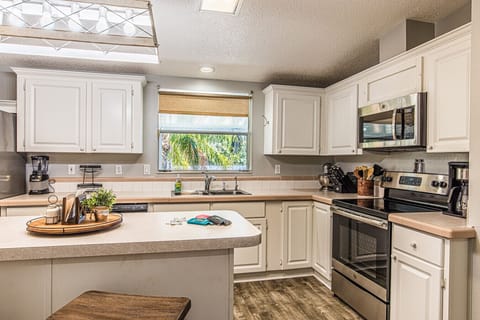 Large kitchen with everything needed to enjoy the evening in!