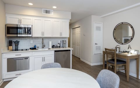 Dining Room, Kitchenette and Designated Workspace 