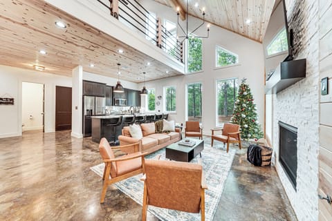 House (2 Bedrooms) | Front of property