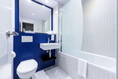 Shower, rainfall showerhead, eco-friendly toiletries, hair dryer