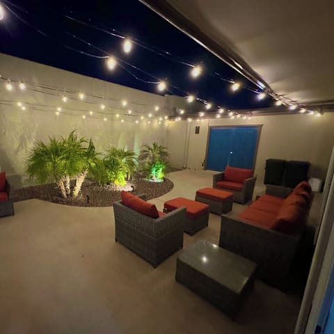 Cozy but large, private courtyard perfect any time of the day or night