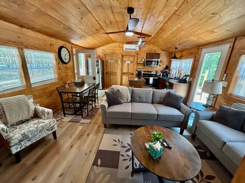 Livingroom & Diningroom