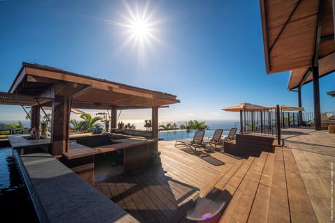 Poolside bar