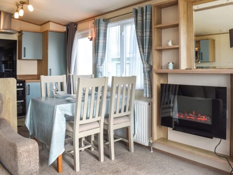 Dining Area | Ocean View, Lancaster