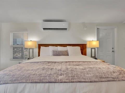 King Bed