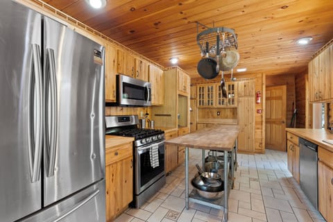 Kitchen | Fully Equipped | Cooking Basics | Coffee Maker