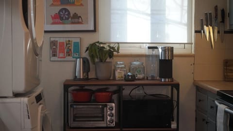 Coffee and tea station