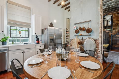 stocked kitchen, 2024 appliances, dinnerware for 8