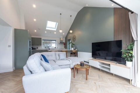 Living Room / Lounge