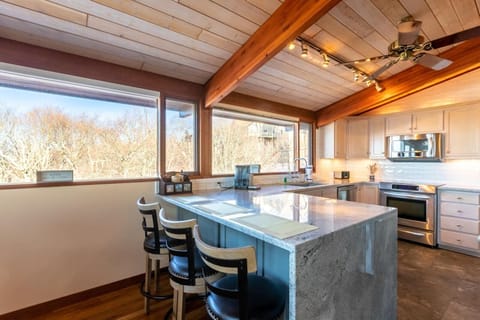 Seating for Three at the Kitchen Bar