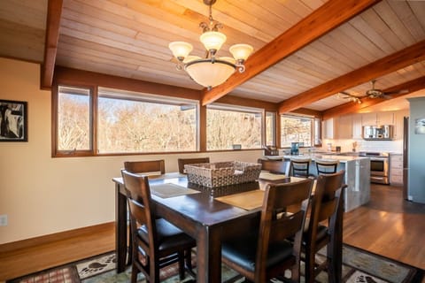 Dining Area Seats Six