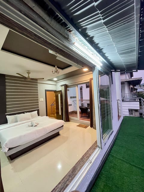 Luxury Villa, City View | 4 bedrooms, free WiFi