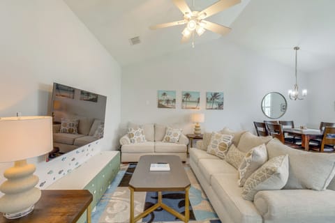 Corpus Christi Vacation Rental | 2BR | 2BA | Stairs Required | 1,166 Sq Ft