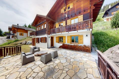 Holiday Home Exterior [summer]