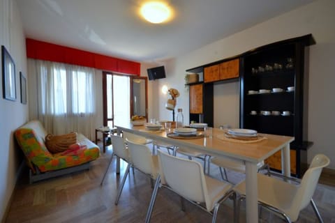 Spacious four room apartmen for 8 people 100mt from the beach by Beahost Rentals Apartment in Friuli-Venezia Giulia