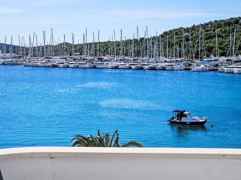 Blue, Water, Boat, Watercraft, Waterway, Boats And Boating--Equipment And Supplies, Coastal And Oceanic Landforms, Sea, Marina, Mast