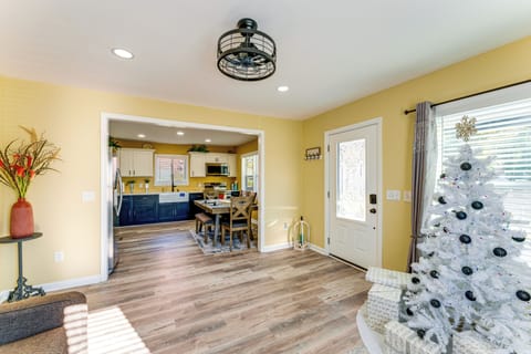 House (2 Bedrooms) | Interior