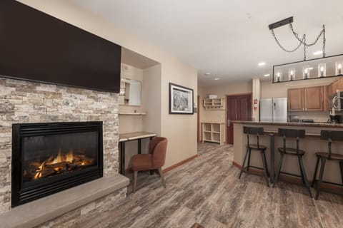Condo, 1 Bedroom | Interior