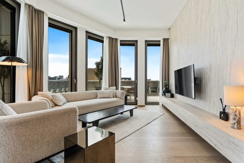 LIVING - For Direct Bookings: www.atvoya.com