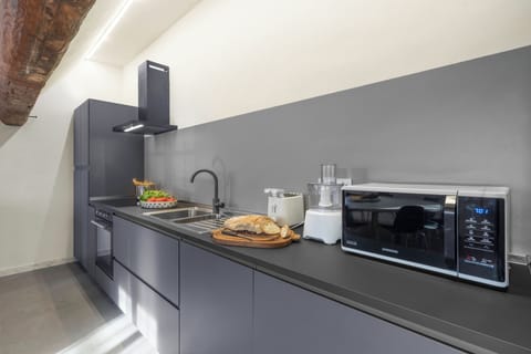 Villa, Garden View | Private kitchen | Fridge, oven, stovetop, cookware/dishes/utensils