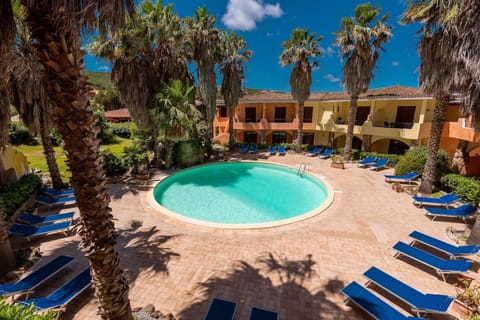 Holiday Home Swimming Pool