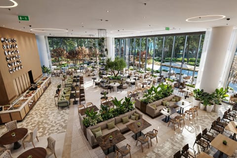 6 restaurants; breakfast, lunch, and dinner served