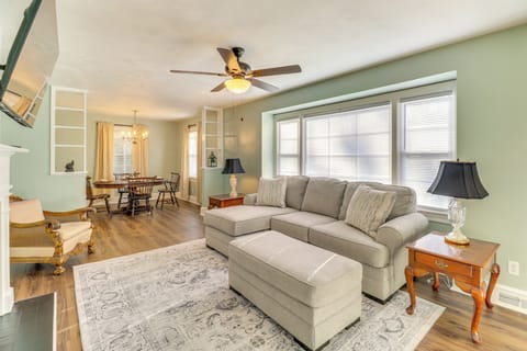 House (2 Bedrooms) | Interior
