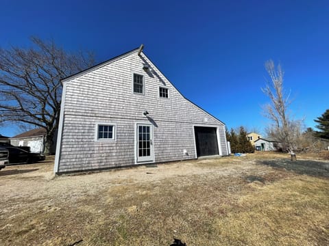 Entry on side of barn