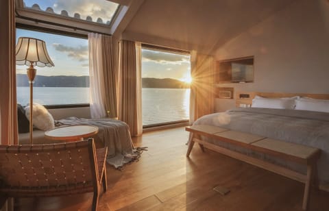 Panoramic Double Room, Balcony, Lake View | Premium bedding, blackout drapes, iron/ironing board (on request)