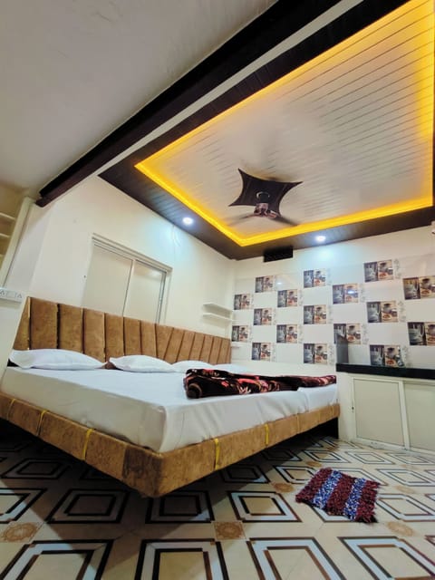 Deluxe Non-Ac Room | WiFi (free)