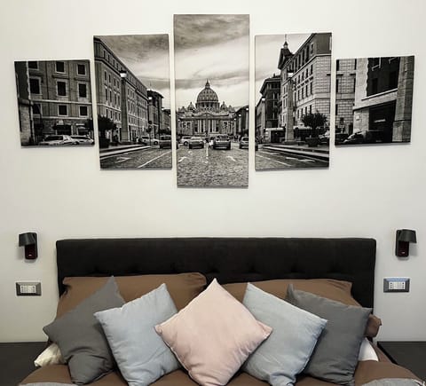 Comfort Triple Room, Private Bathroom | In-room safe, desk, free WiFi