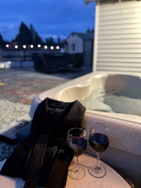 Relax in the spa while looking at the stars