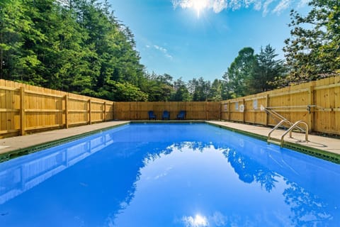 Make a splash and soak up the sun at our vibrant pool.