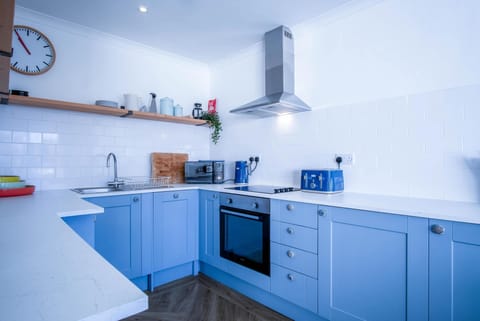 Footsteps - 2 Bedroom Apartment - Saundersfoot (24211)