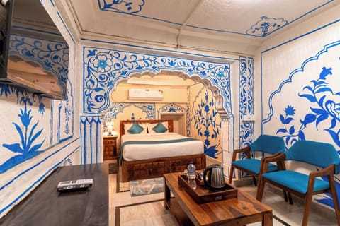 Superior Double Room | Premium bedding, down comforters, WiFi (free), bed sheets